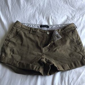 Aeropostale military green shorts